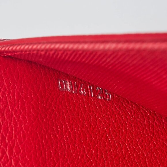 Louis Vuitton Rubis Pebbled Leather Lockme II BB - Picture 7 of 9